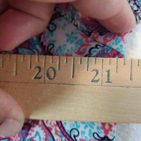 Daniel Rainn Top V Neck Blouse for Work Wear Size L Pink Geometric Design - Picture 9 of 11